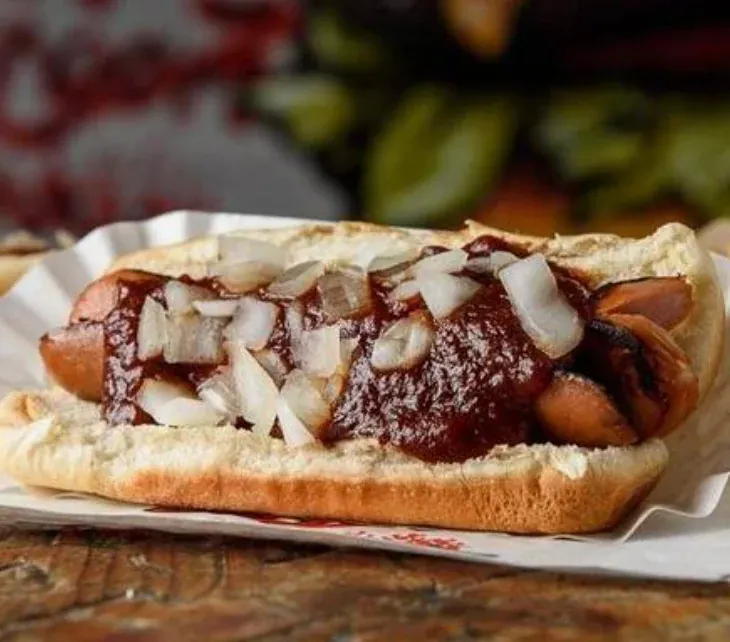 Hot Dog - Classic hot dog with your favorite toppings